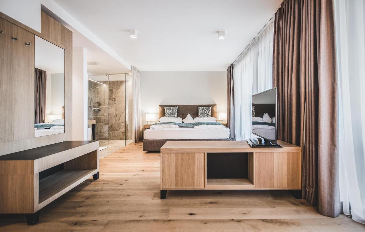 Taubers Unterwirt Aktiv & Vitalhotel Velturno Extérieur photo