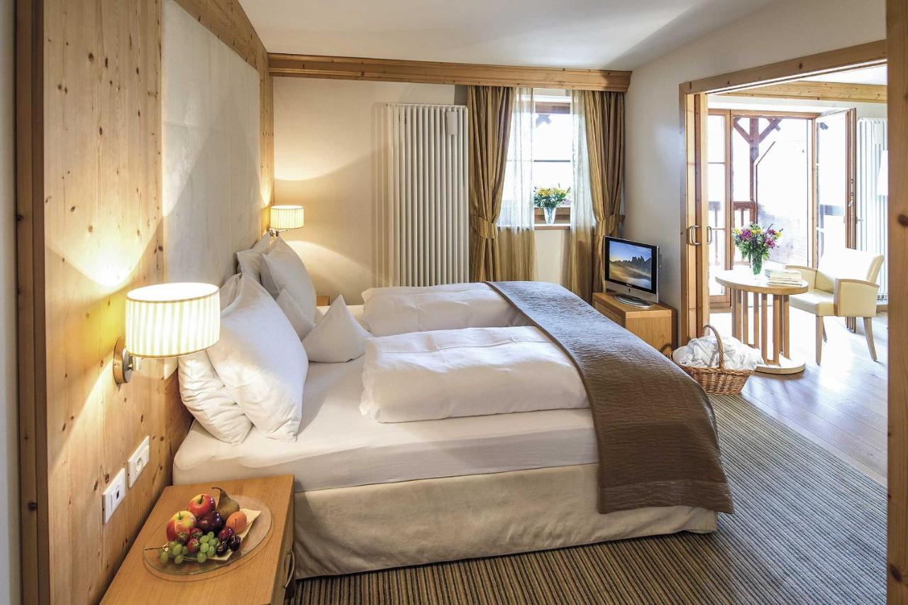 Taubers Unterwirt Aktiv & Vitalhotel Velturno Extérieur photo